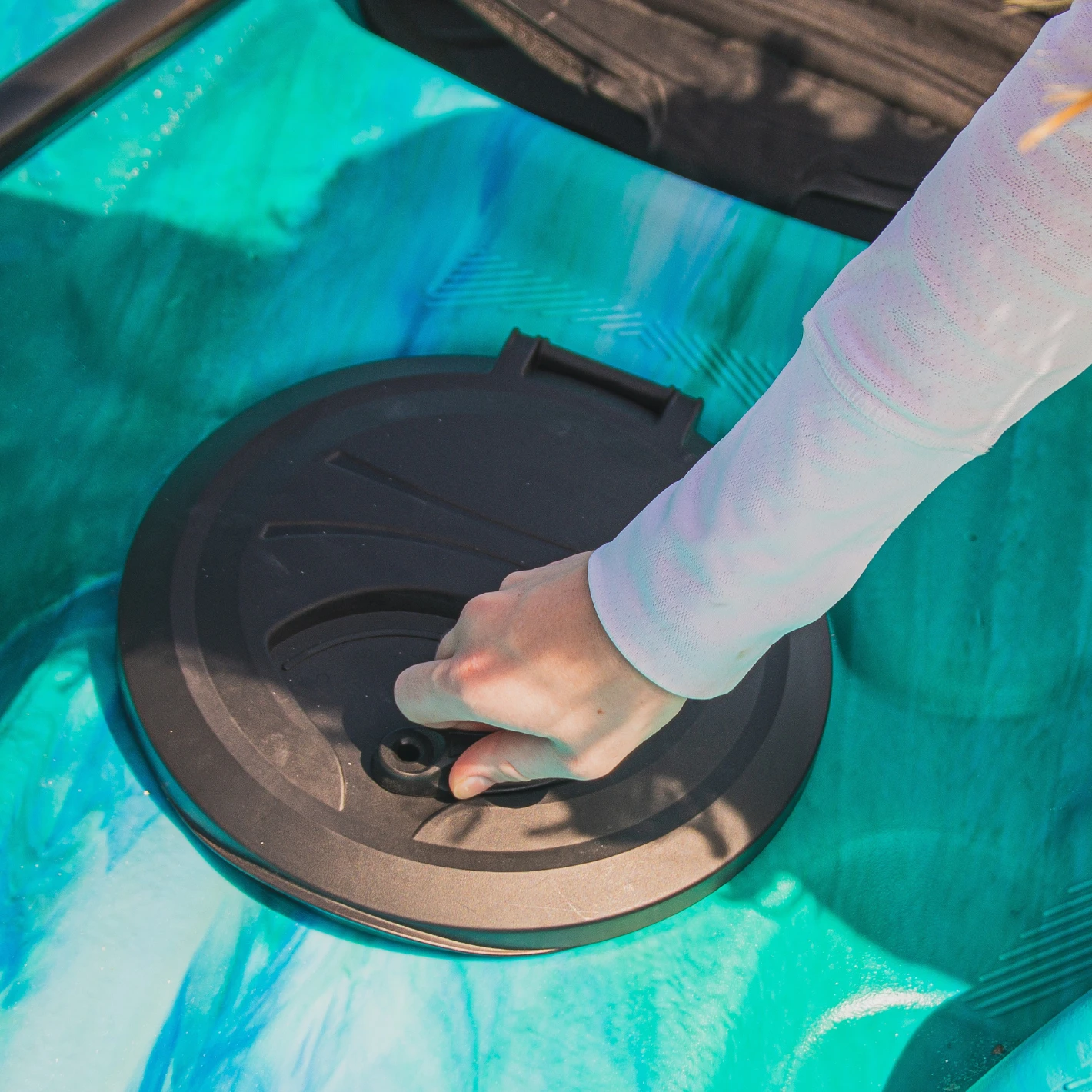 Black Round Hatch Cover 2 Black Round Hatch Cover - Image 2